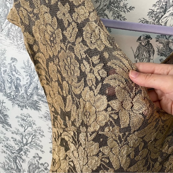 Beautiful Gold Vintage Floral Dress - Picture 6 of 7